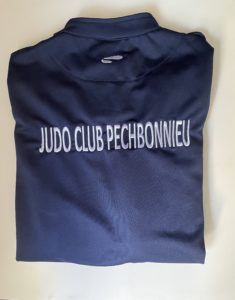 Broderie sur veste Eldera Judo club pechbonnieu Dsport